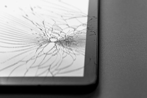 Close-Up-Of-Shattered-Mobile